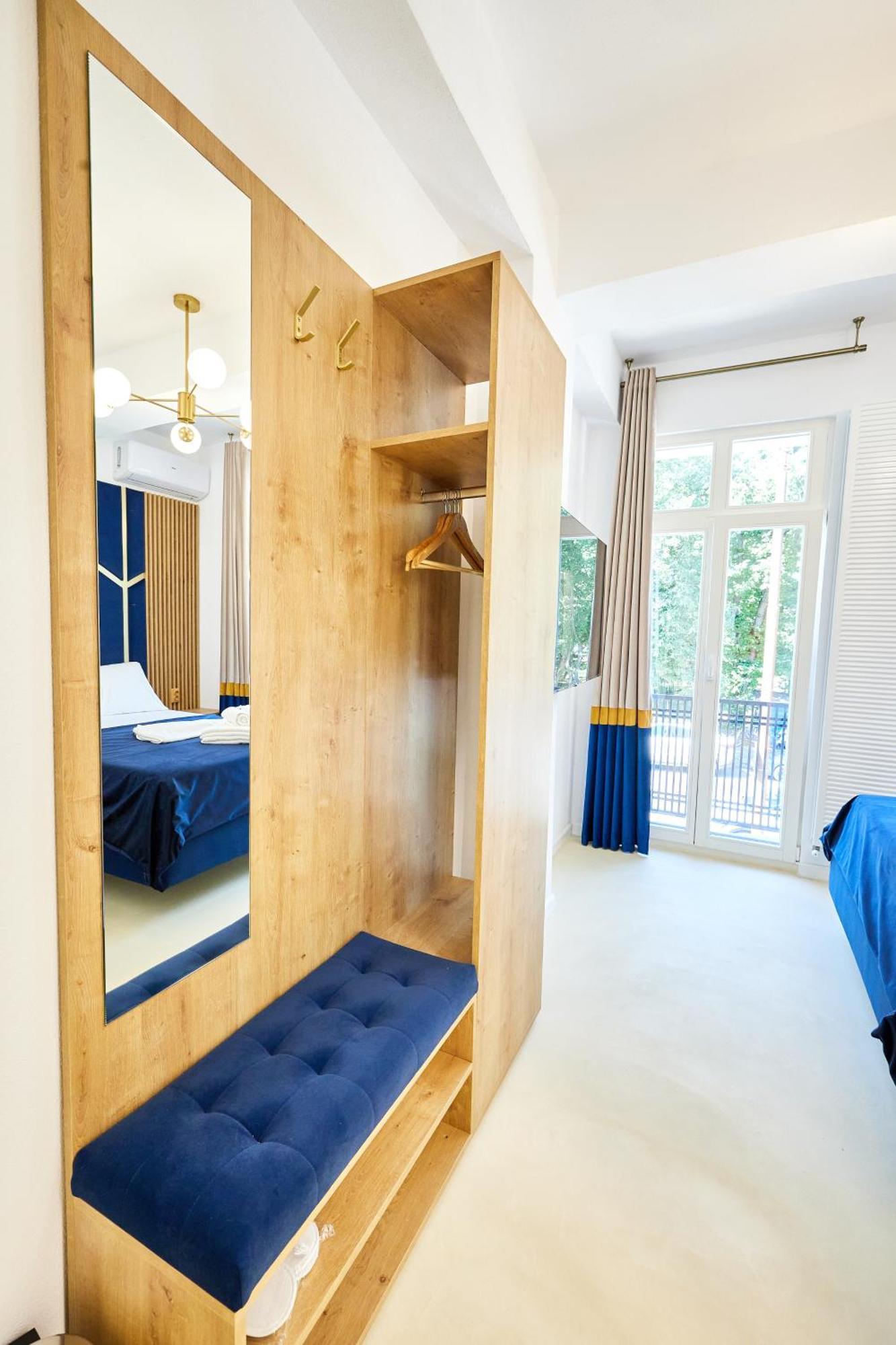 Hotel Carol Park View Bucureşti