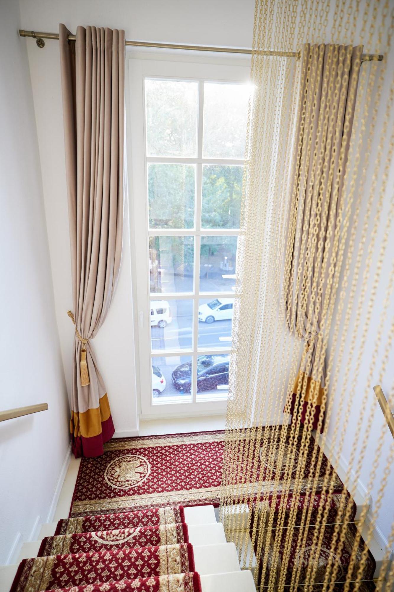 Hotel Carol Park View 3*