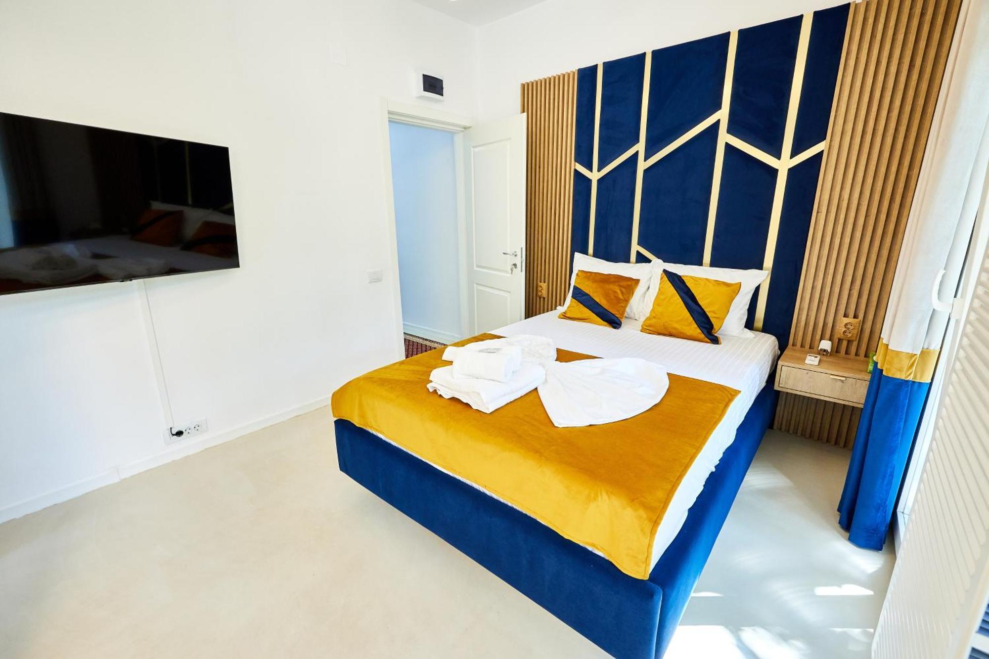 Carol Park View Hotel