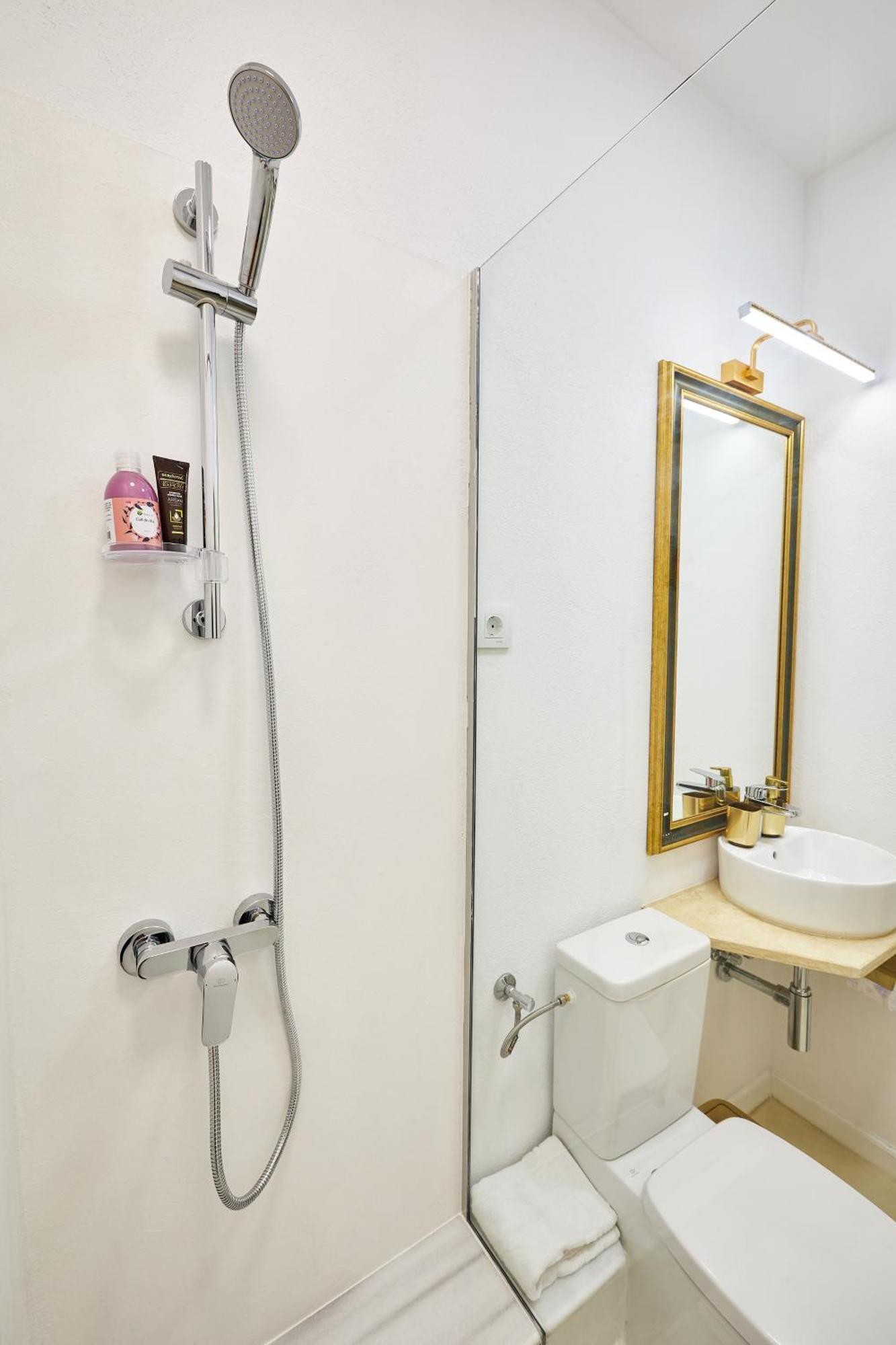 Carol Park View Hotel 3*