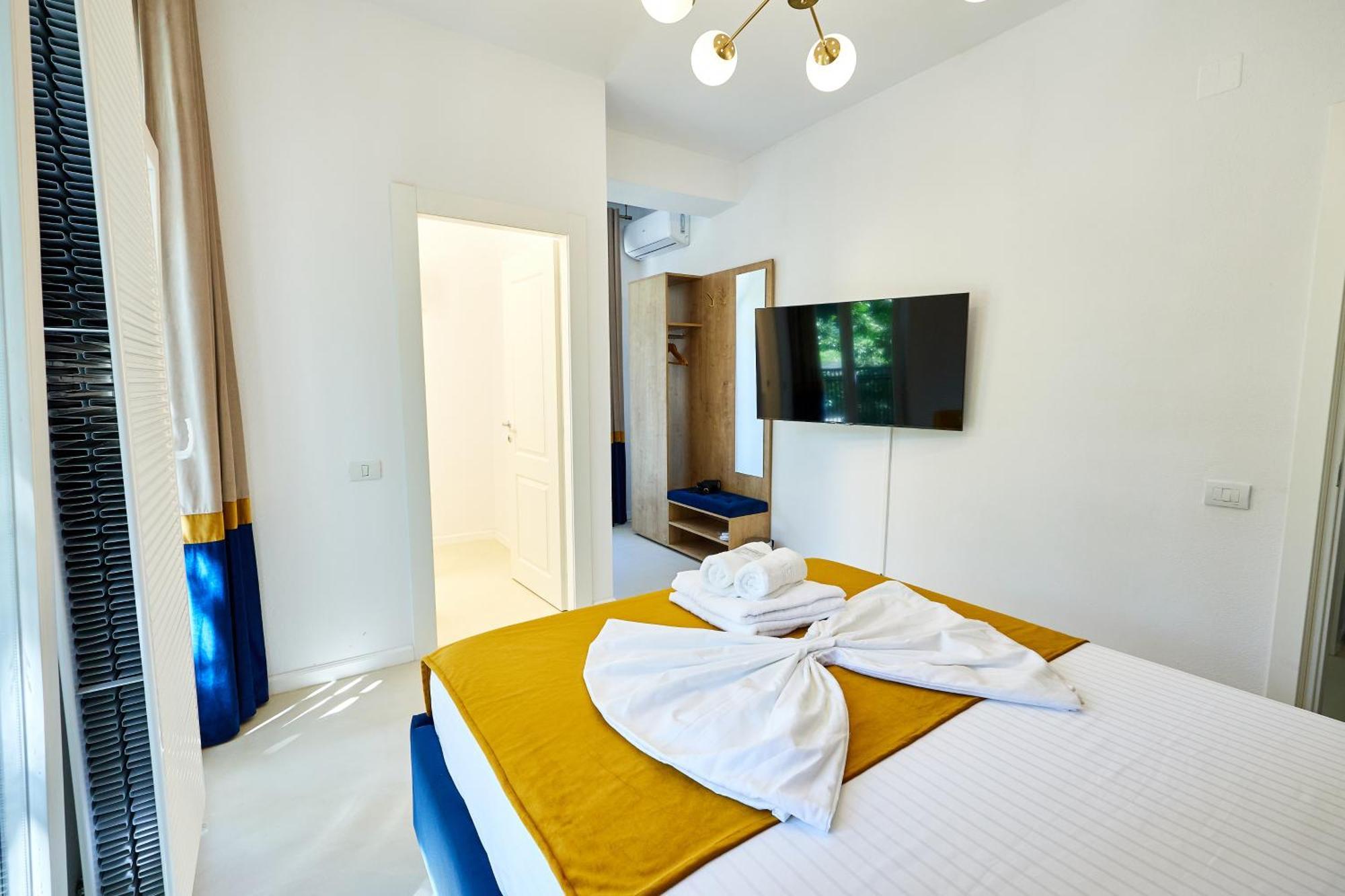 Hotel Carol Park View 3*